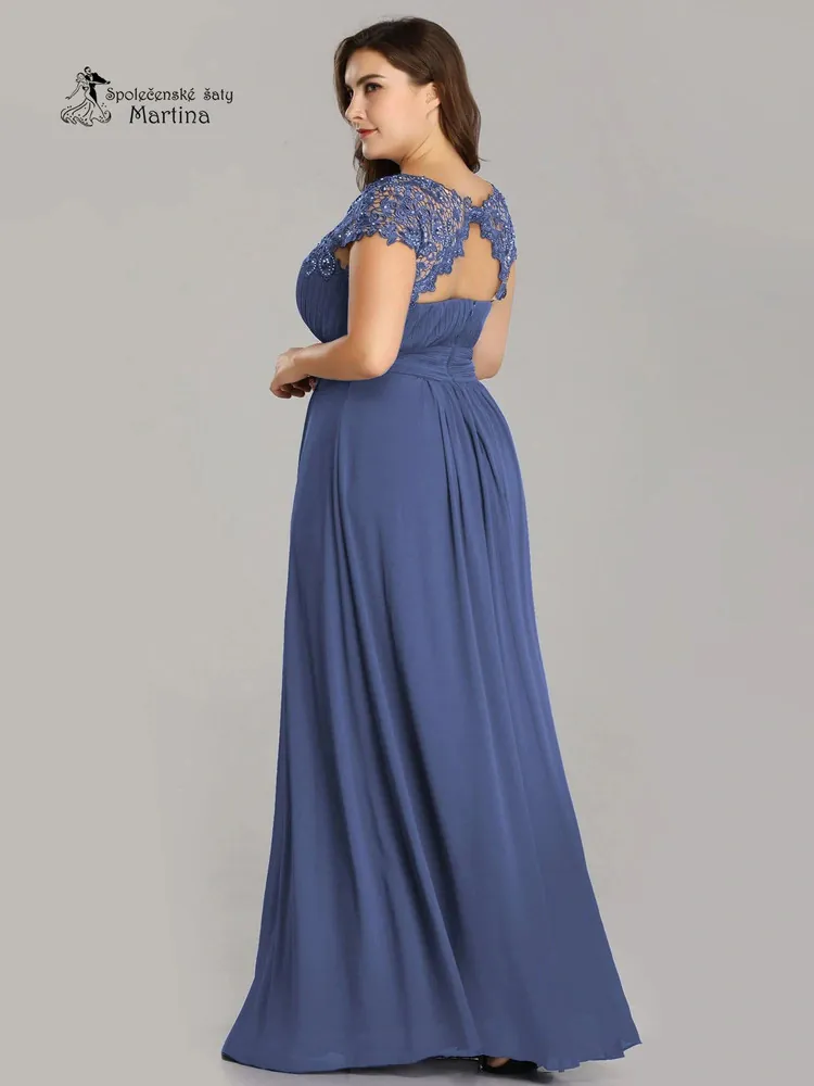 Šaty pro družičky "Isabel" s krajkovými ramínky v barvě dusty navy - vel. 52