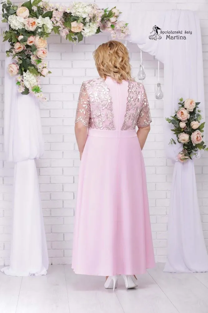 Pudrovo-růžové společenské šaty pro plnoštílé "Chrissy" - vel. 44