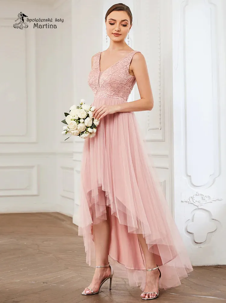 Růžové asymetrické tylové šaty pro družičky s krajkovým živůtkem "Biddy" - vel. 34