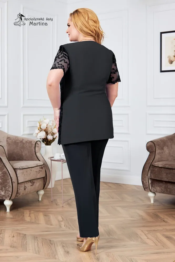 Černý kalhotový kostýmek "Allana" - vel. 46