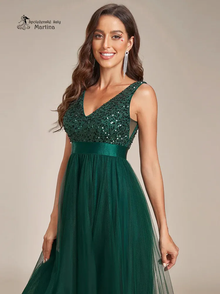 Zelené asymetrické tylové společenské šaty "Leslie" s flitrovým živůtkem - vel. 34