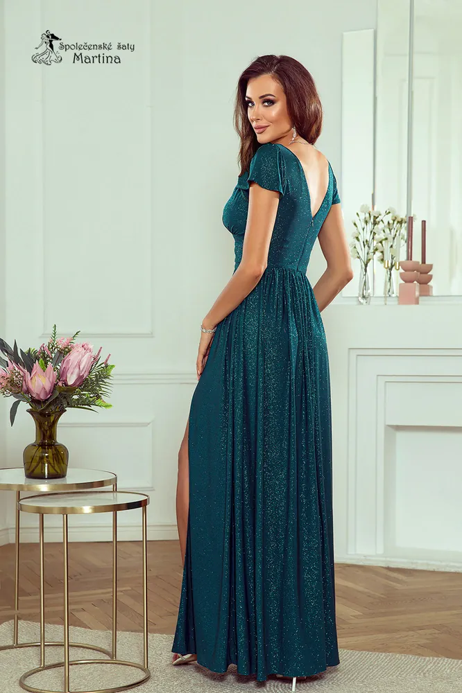 Lahvově zelené třpytivé společenské šaty "Gabriela" s výstřihem do "V", rukávkem a rozparkem