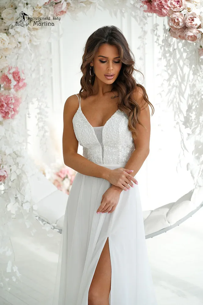 Tylové ecru šaty "Marylin" s krásně zdobeným živůtkem - vel. 36