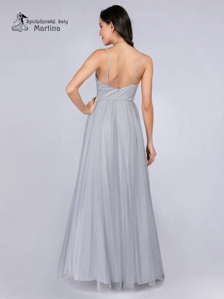 Dlouhé třpytivé světle šedé šaty "Taima" - vel. 34