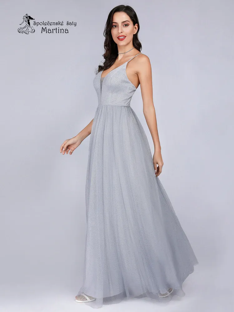 Dlouhé třpytivé světle šedé šaty "Taima" - vel. 42