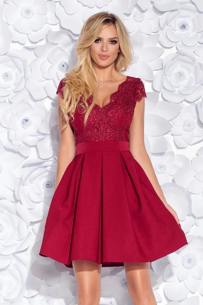 Koktejlové šaty s krajkovým živůtkem "Heidi" - vínové - vel. 34