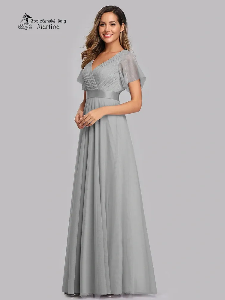 Šedé tylové šaty s krátkým rukávkem “Broke” - vel. 44