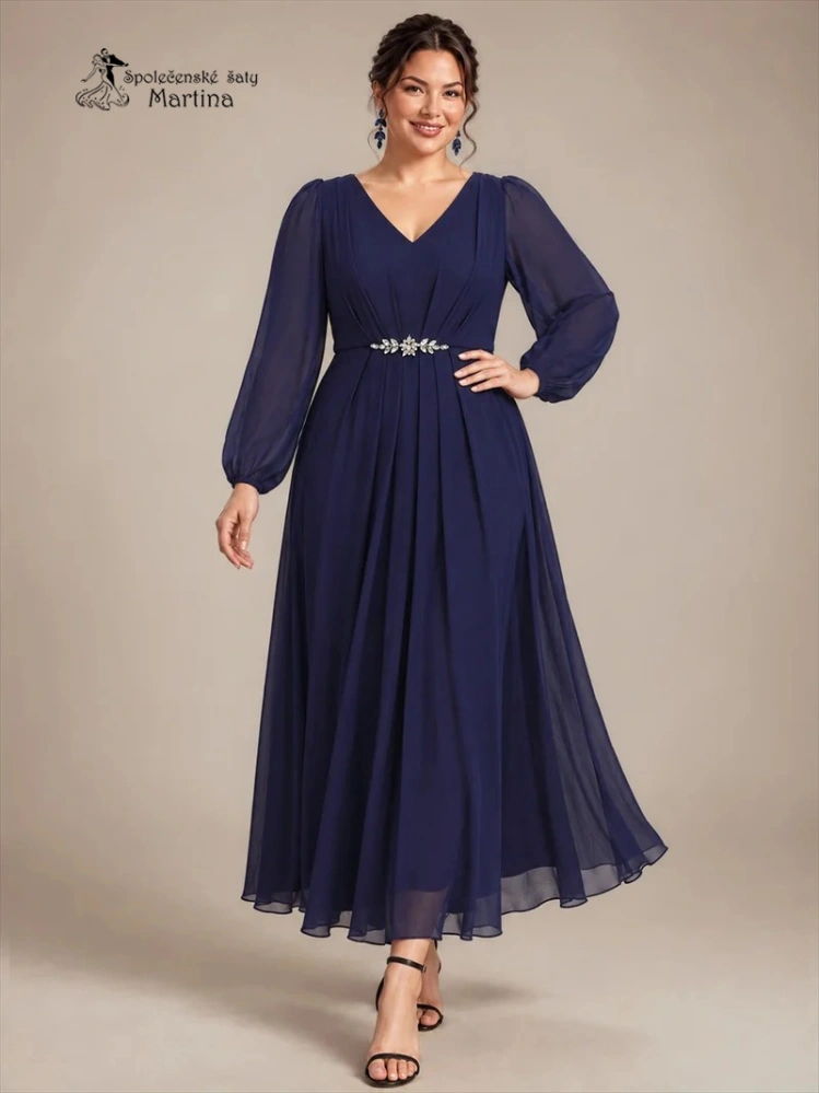 Tmavě modré plus size šifonové společenské šaty "Ashley“ s dlouhými rukávy a zdobeným pasem