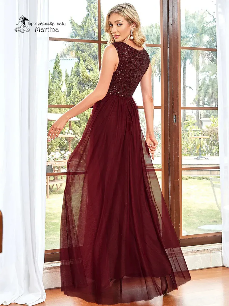 Vínové tylové šaty "Kaety" s flitrovým živůtkem a širokými ramínky