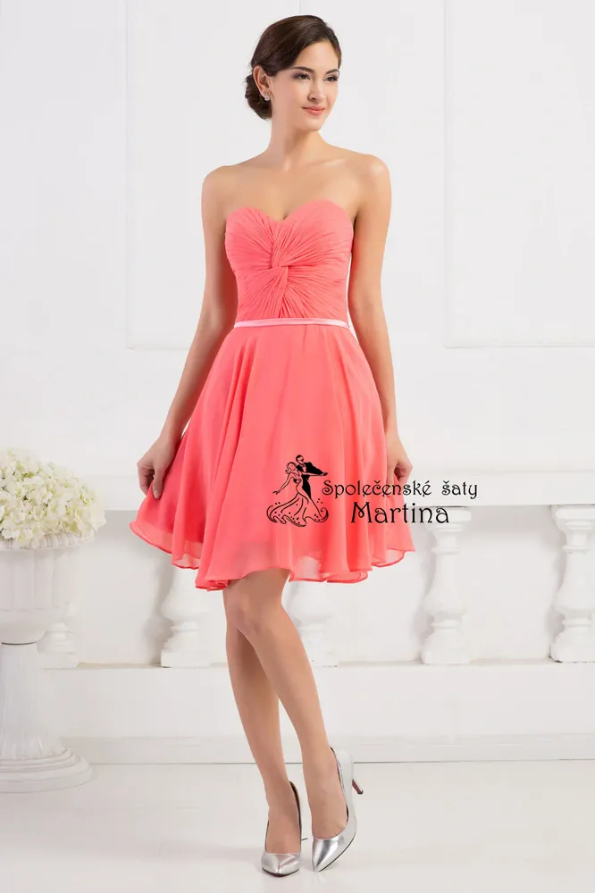 Jemně elegantní krátké společenské šaty "Coralie"
