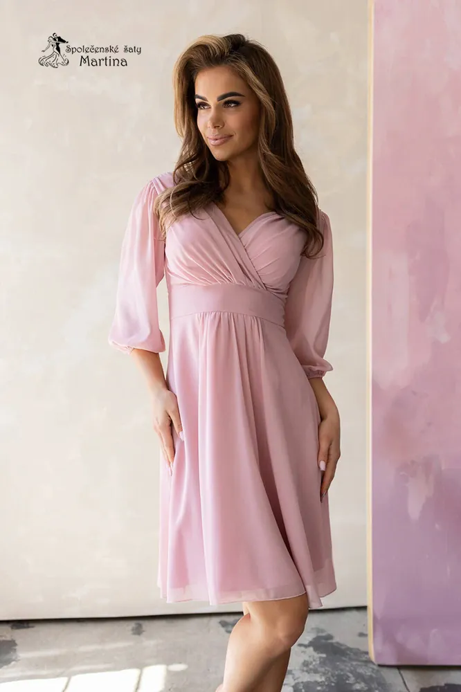 Pudrově růžové lehké šifonové koktejlky "Maja" s ¾ rukávem - vel. 36
