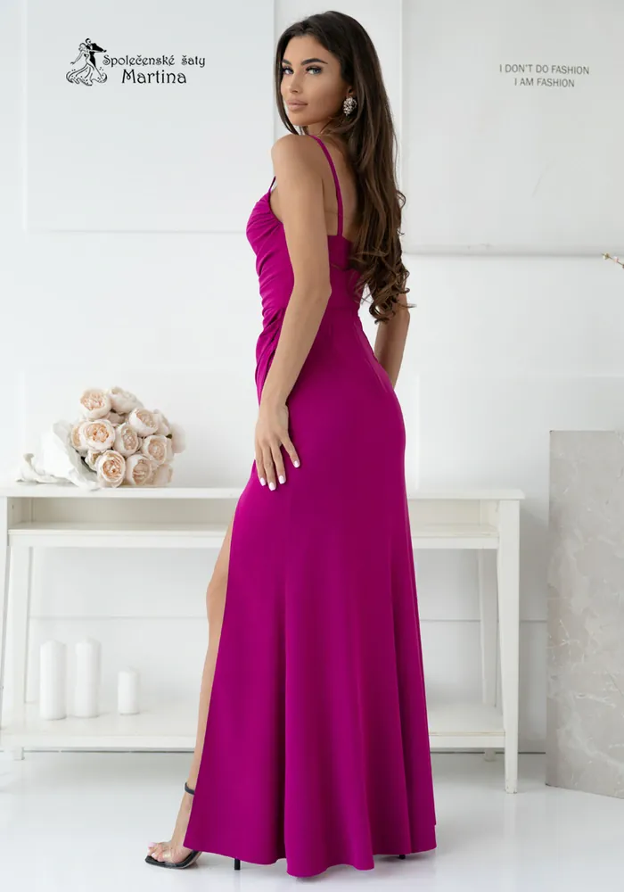 Magentové hladké bodycon šaty "Sylia" na tenká ramínka 