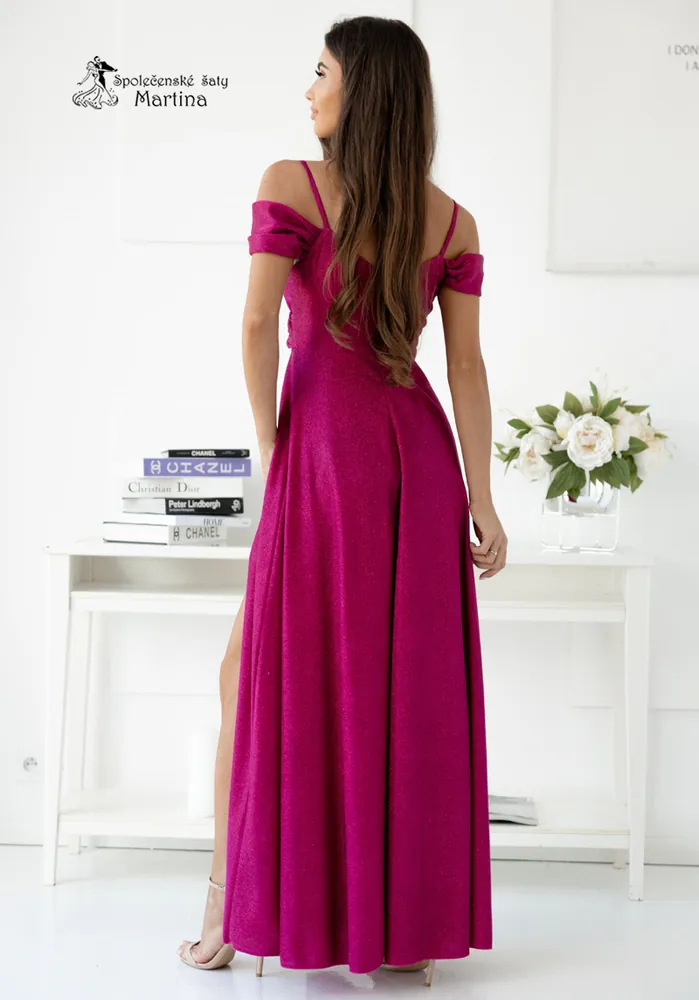 Dlouhé amarantové brokátové společenské šaty "Valentina" se spadenými rukávy - vel. 34