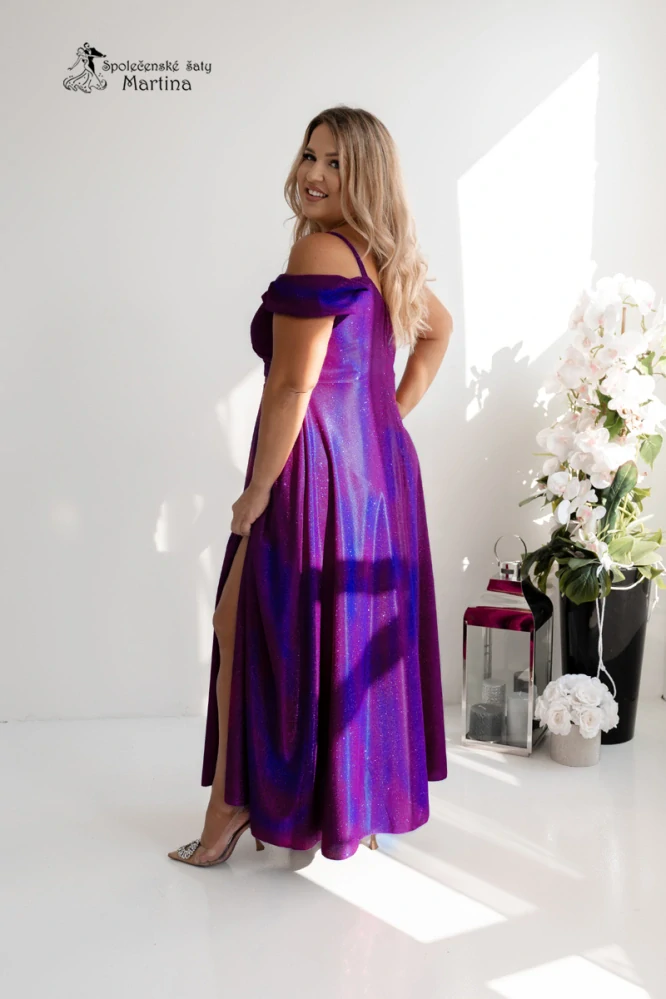 Dlouhé fialovo-modré brokátové společenské šaty "Valentina" se spadenými rukávy - vel. 50