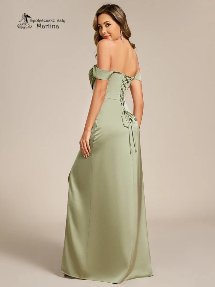 Eukalyptové saténové společenské šaty se spadenými ramínky a na šněrování "Blanca"