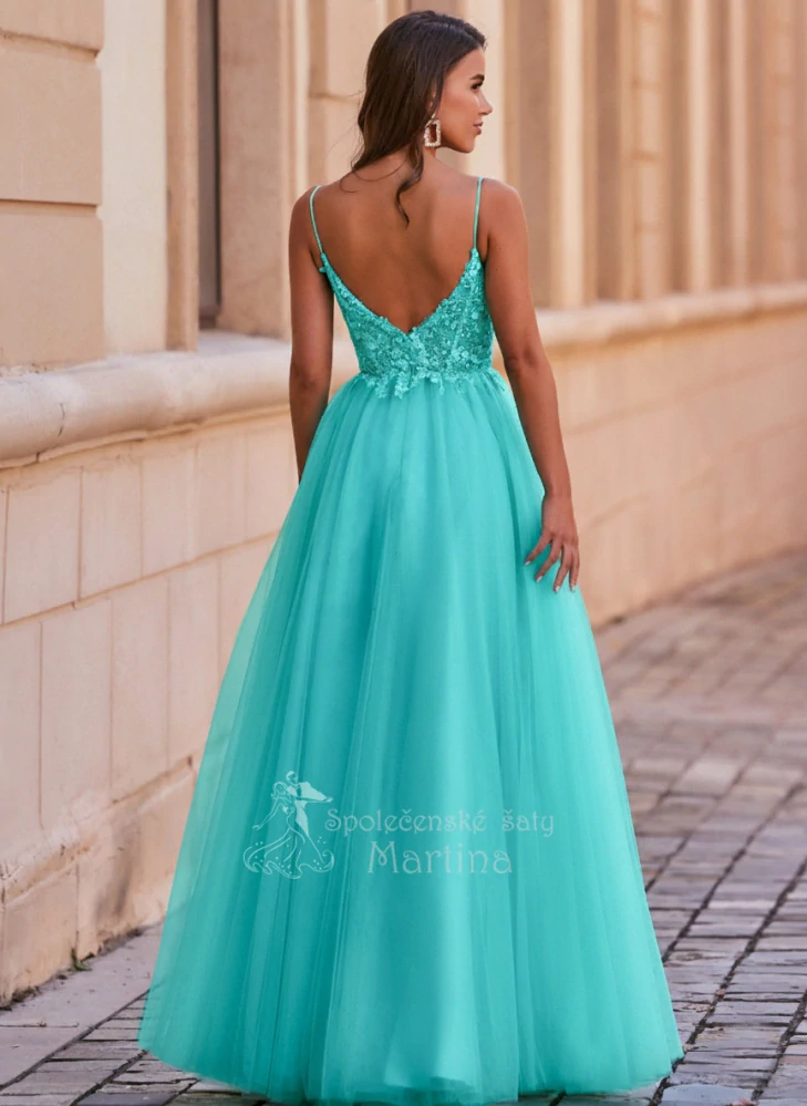 Mintové tylové společenské šaty "Ophelia" s vyšívaným živůtkem a hlubokým výstřihem