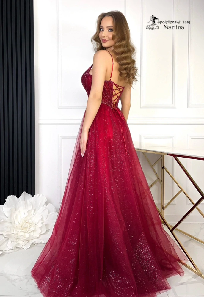 Vínové třpytivé tylové společenské šaty "Perla" s nádherným bohatým zdobením v živůtku - vel. S