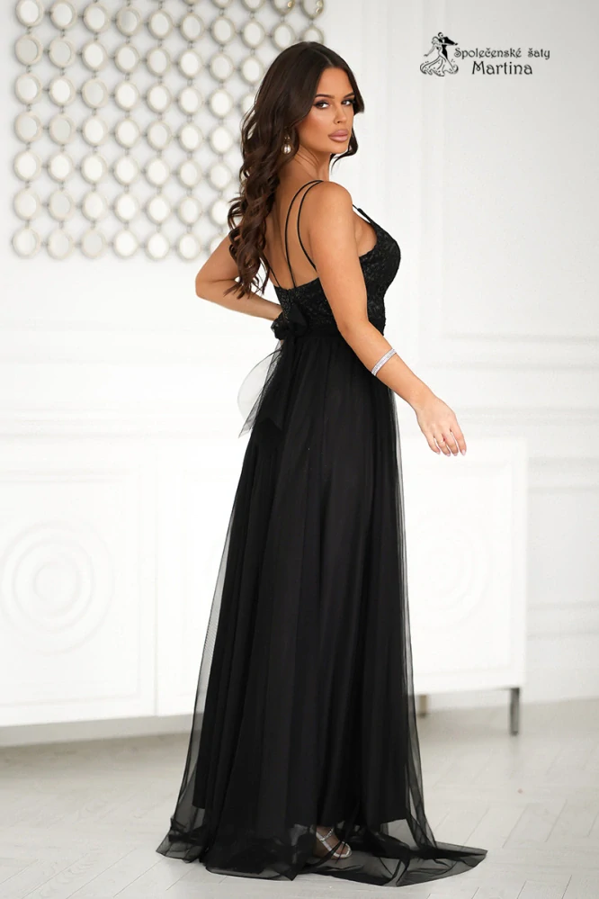 Tylové černé šaty "Marylin" s krásně zdobeným živůtkem