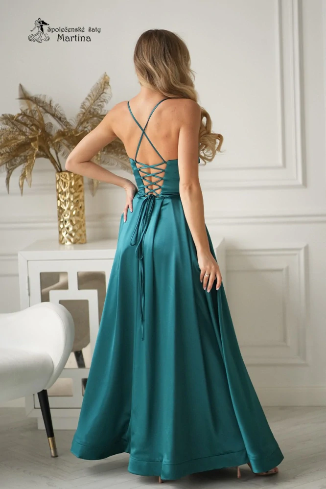 Smaragdové společenské šaty "Eleven" se šněrováním na zádech a mírným leskem