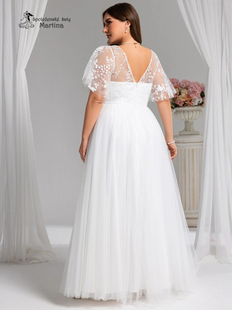 Svatební šaty "Fenti" s jemnou výšivkou a vzdušnými rukávy - vel. 44