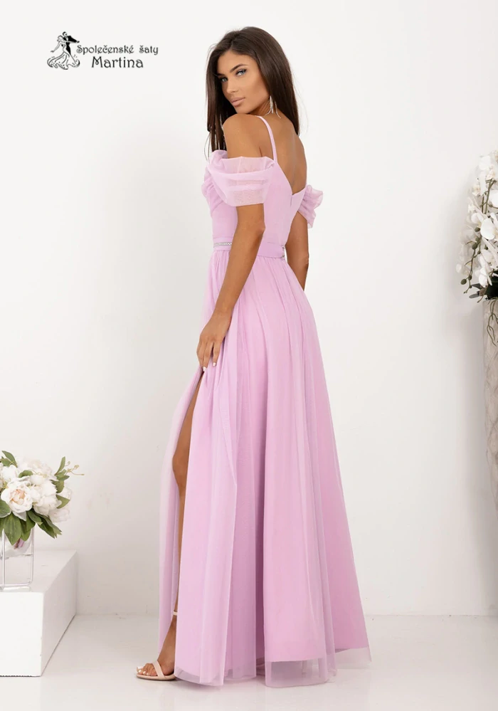 Lila tylové společenské šaty "Kiara" s rozparkem a spadenými rameny - vel. 36
