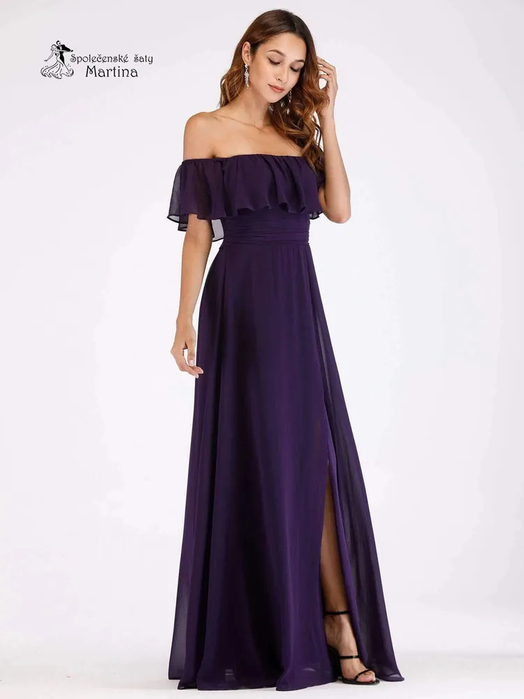 Tmavě fialové šaty pro družičky "Alma" se spadenými rukávy 