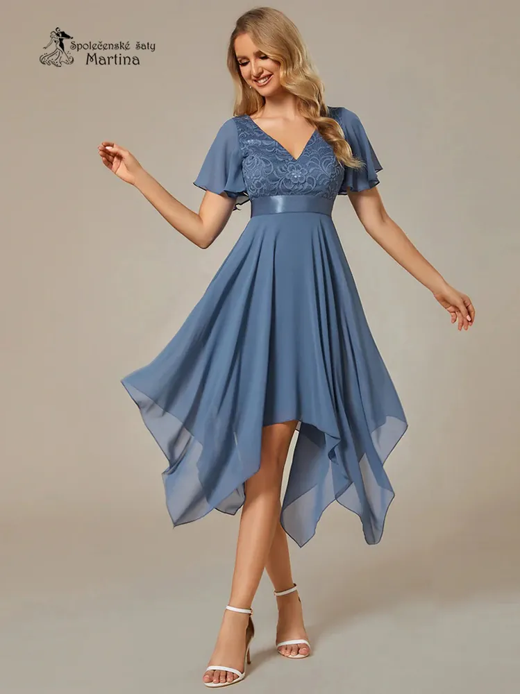 Dusty navy krátké šaty s cípy v sukni a volným rukávem "Jackeline"