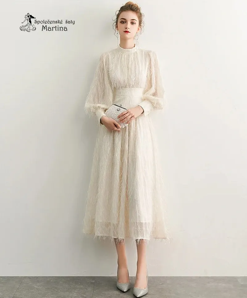 Extravagantní popůlnoční krémové šaty "Modesty" - vel. 32