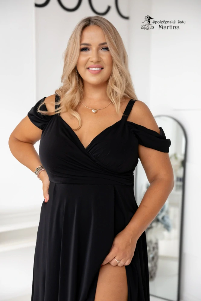 Dlouhé černé hladké společenské šaty "Valentina" se spadenými rukávy - vel. 48
