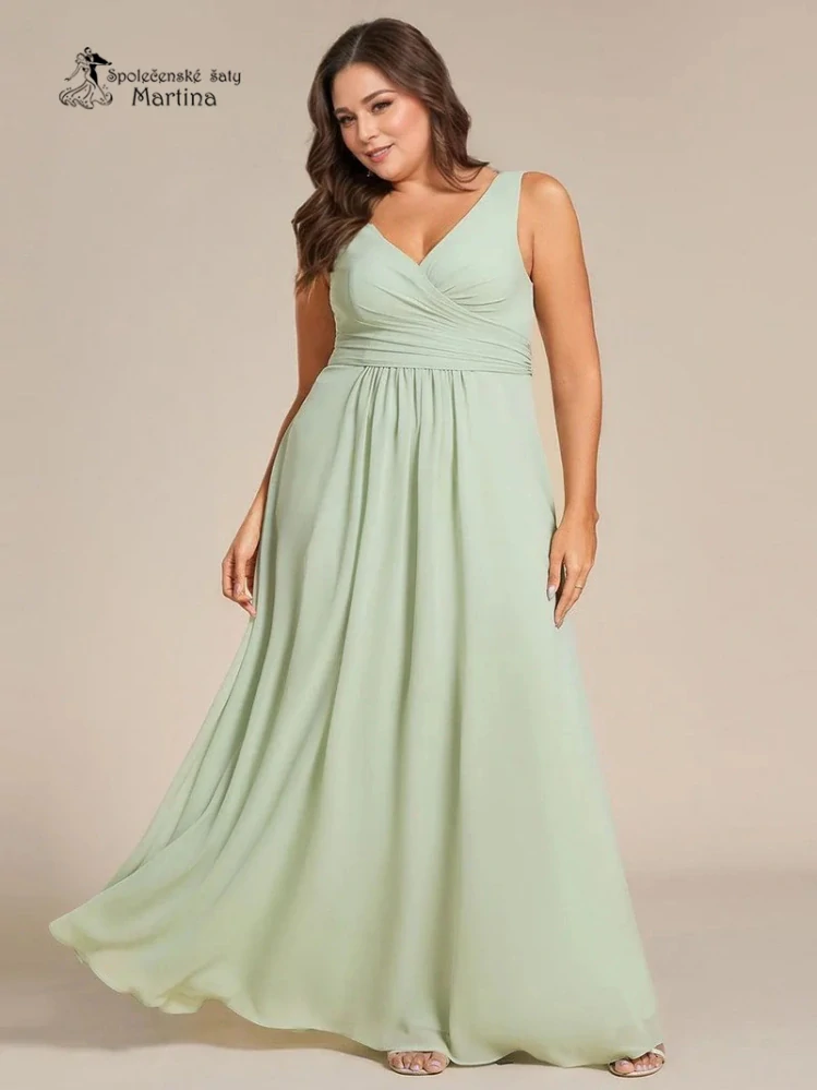 Světle zelené XXL šaty pro družičku či svatební hostku na široká ramínka "Tara"