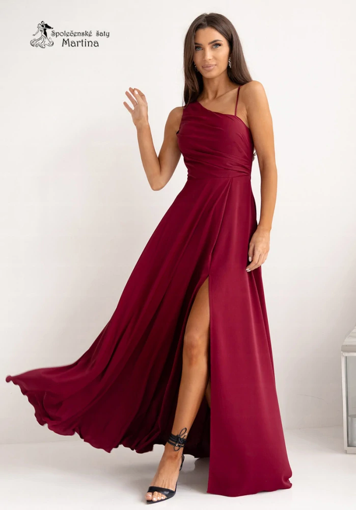 Vínové společenské šaty "Monako" na jedno rameno a šněrováním na zádech - vel. 40