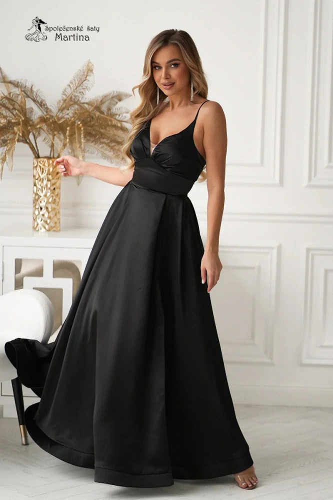 Černé společenské šaty "Eleven" se šněrováním na zádech a mírným leskem - vel. 36