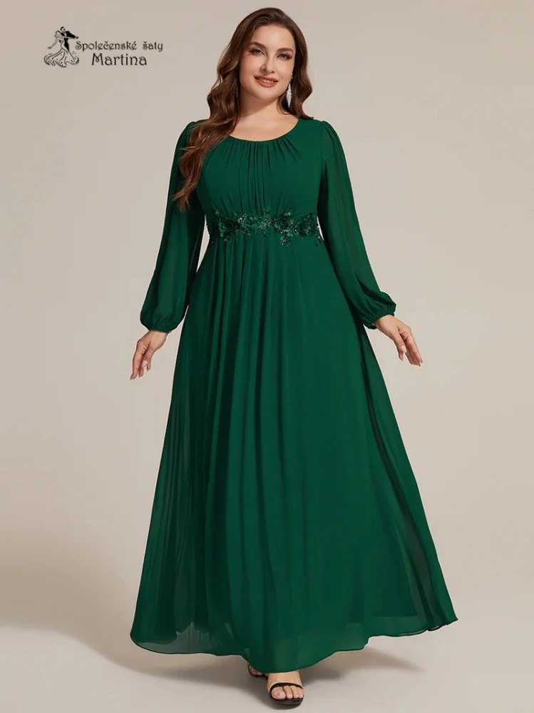 Lahvově zelené plus size společenské šaty "Tina" s květinovým zdobením a dlouhými rukávy