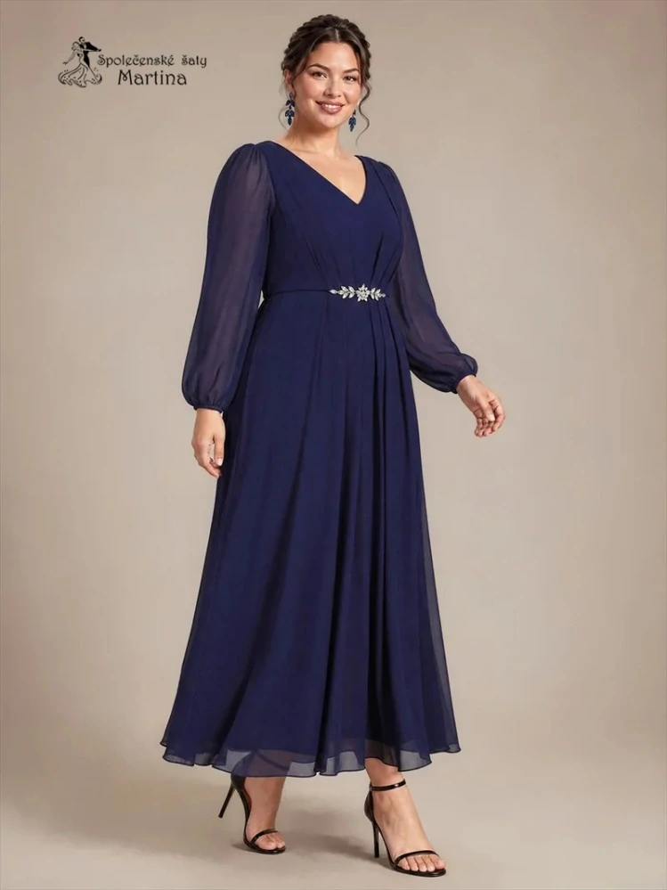 Tmavě modré plus size šifonové společenské šaty "Ashley“ s dlouhými rukávy a zdobeným pasem