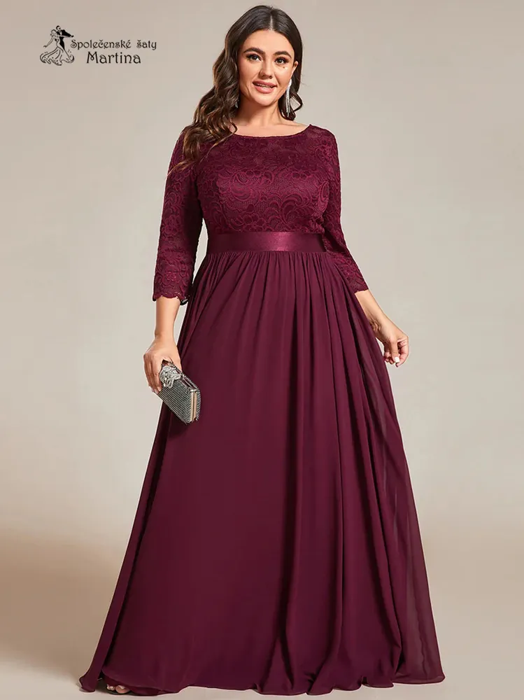 Morušové společenské šaty s 3/4 krajkovými rukávy "Trish XXL"