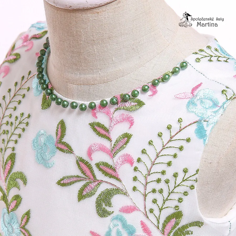 Elegantní tmavě zelené asymetrické šaty "Saskie" s výšivkou v živůtku  4-10 let 