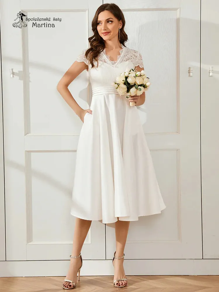 Bílé popůlnoční midi šaty "Tamson" s krajkovým živůtkem a kapsami - vel. 42