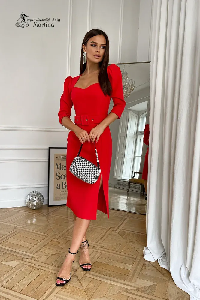 Červené pouzdrové šaty "Chanelle" se srdíčkovým výstřihem a rukávy