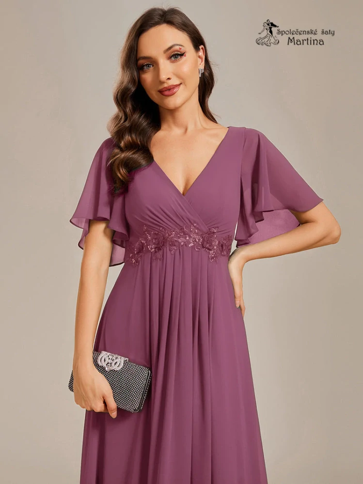 Šeříkové šifonové šaty "Pandora" s volným rukávem a aplikací v pase