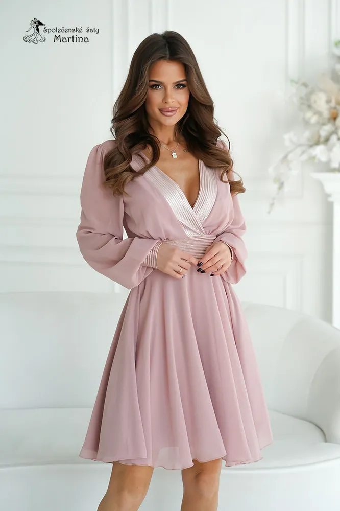 Krátké růžové koktejlky s dlouhými rukávy "Lavonne"