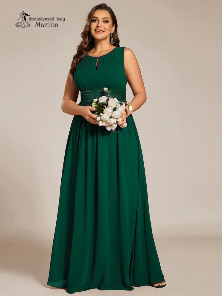 Lahvově zelené plus size společenské šaty "Cherry" s lodičkovým výstřihem