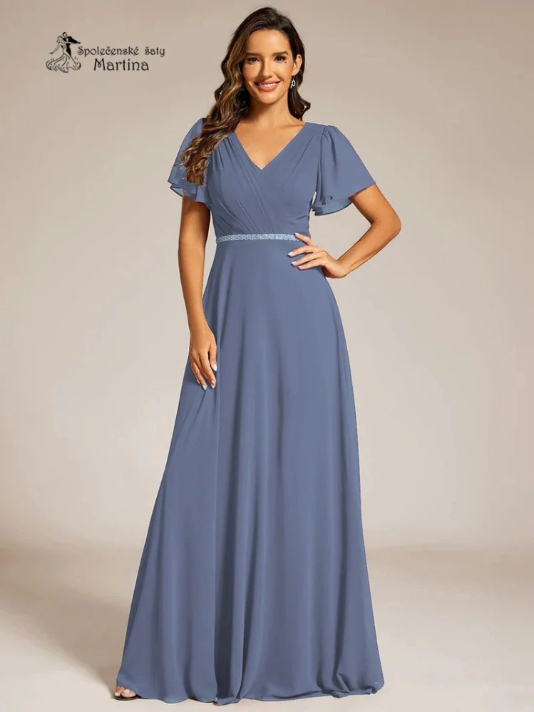 Jednoduše elegantní dusty navy šaty s motýlími rukávy a třpytivým páskem "Claudine"