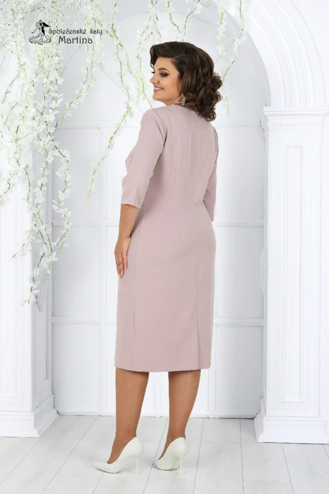 Pudrově růžový elegantní kostýmek se sakem "Delta" 