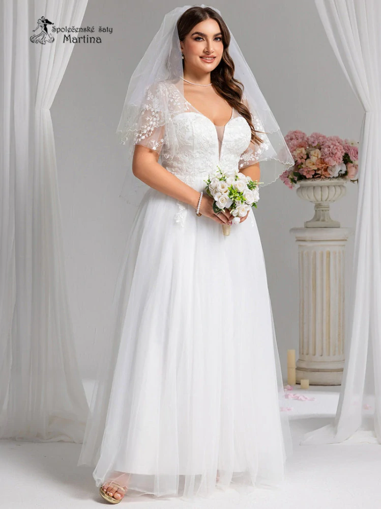 Svatební šaty "Fenti" s jemnou výšivkou a vzdušnými rukávy - vel. 44