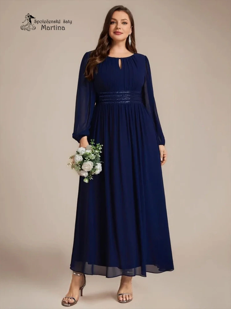 Tmavě modré plus size šifonové společenské šaty "Dorothy“ s flitrovým pasem a dlouhými rukávy