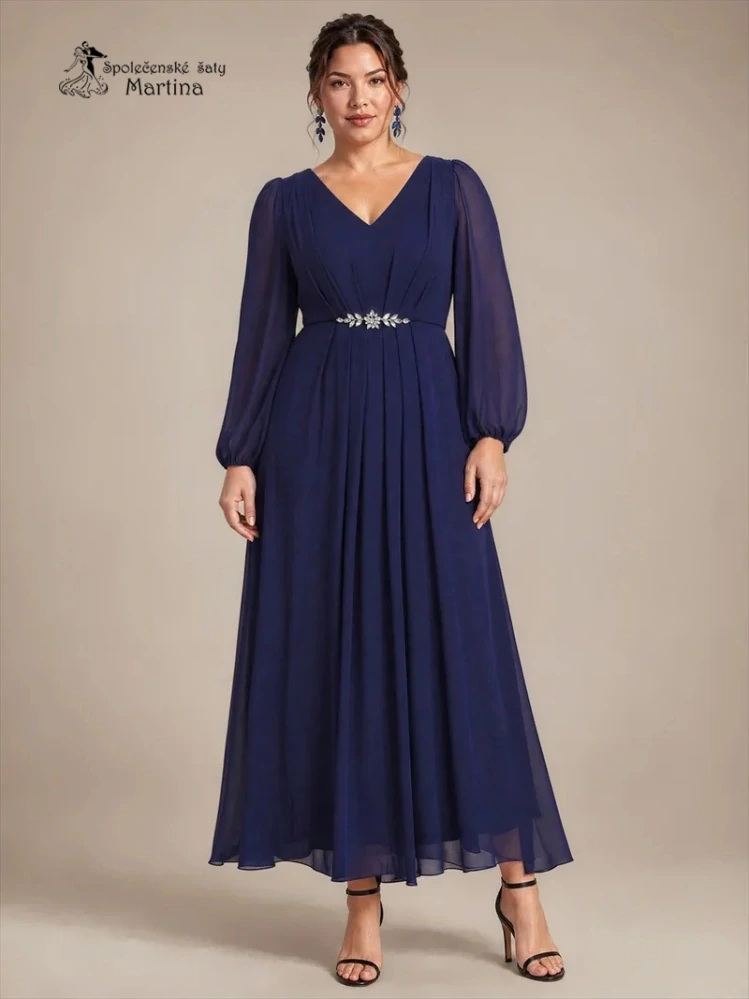 Tmavě modré plus size šifonové společenské šaty "Ashley“ s dlouhými rukávy a zdobeným pasem