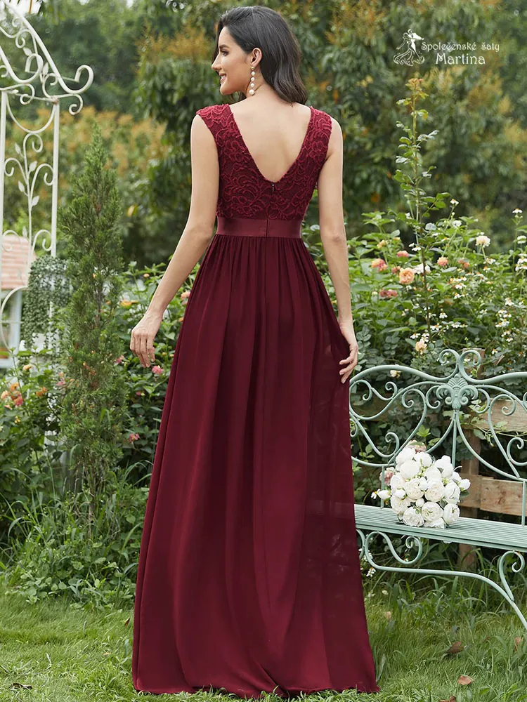 Vínové společenské šaty "Siera" s krajkovým živůtkem
