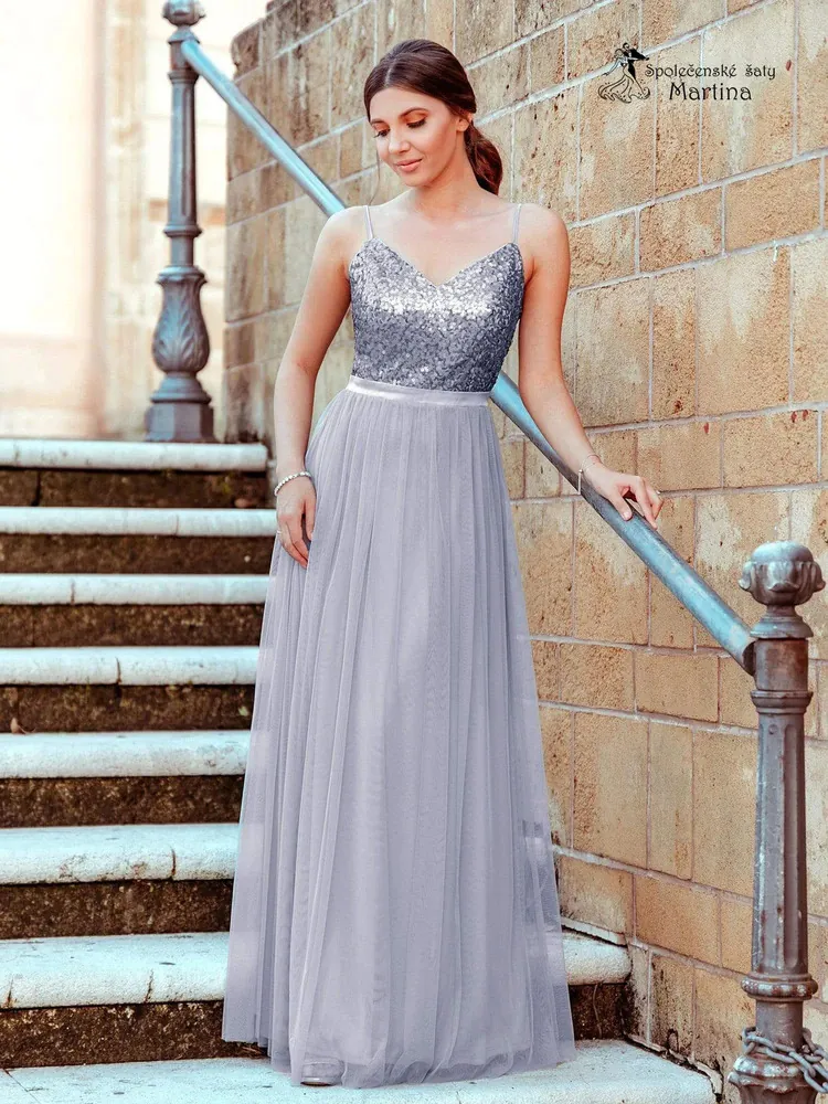 Dlouhé stříbrné společenské šaty "Milly" se špagetovými ramínky