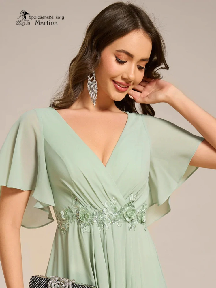 Světle zelené midi šaty pro svatební maminku či hosta "Mousse" s volnými rukávy
