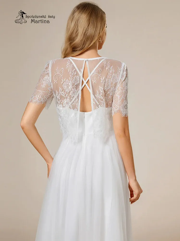 Svatební šaty na tenká ramínka s krajkovým přehozem "Laverne"